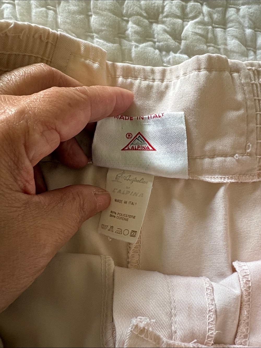 Vintage Women's Australian L’alpina Light Pink Embroidered Shorts 46 XS Stains - Picture 3 of 11